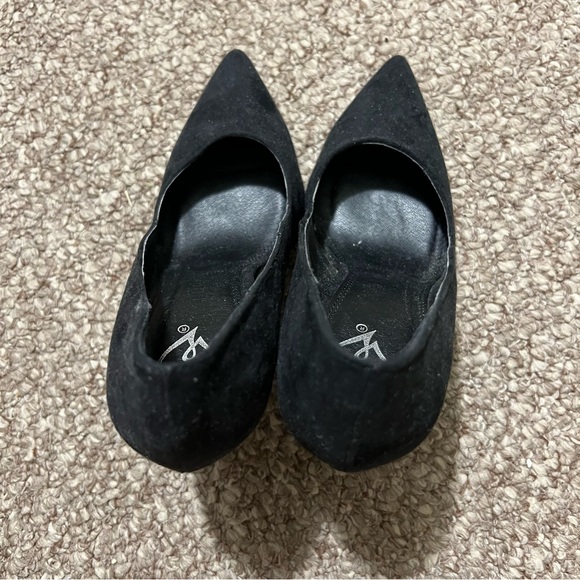 🗣️LAST CALL 11/8🗣️ Windsor - Black Suede Stilettos - Picture 4 of 8